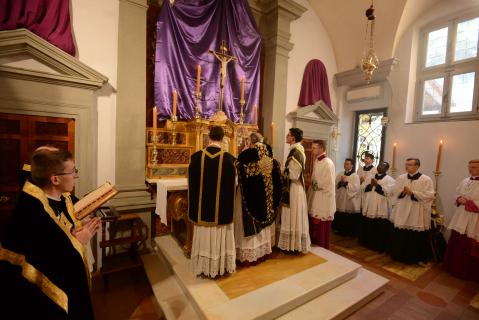 Encensement de l&rsquo;autel