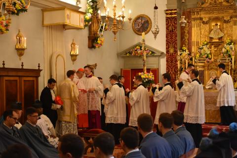 Habillement du Pontife