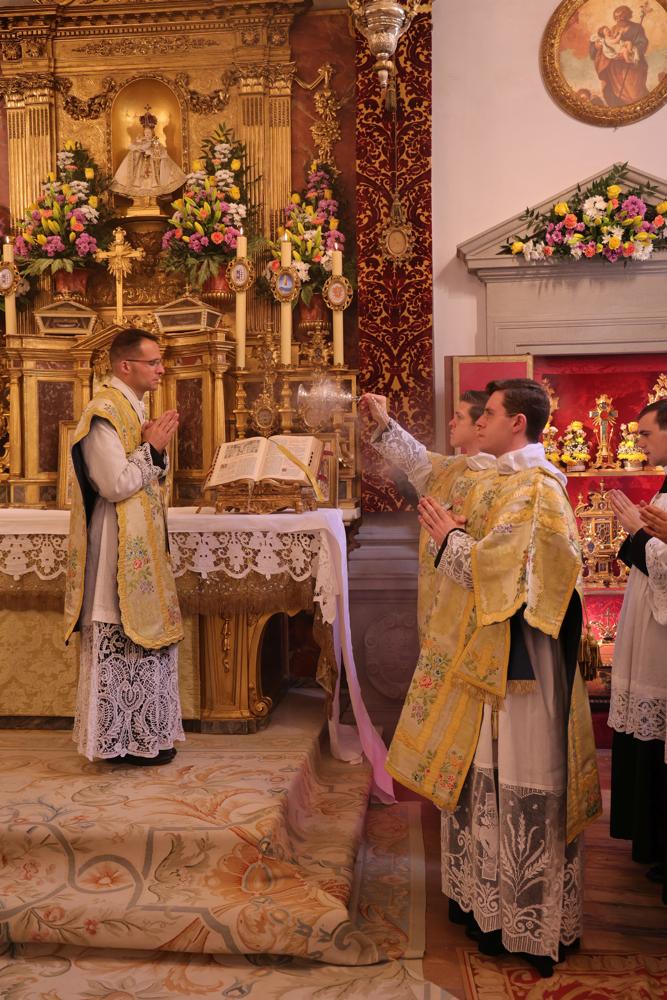 Encensement du célébrant