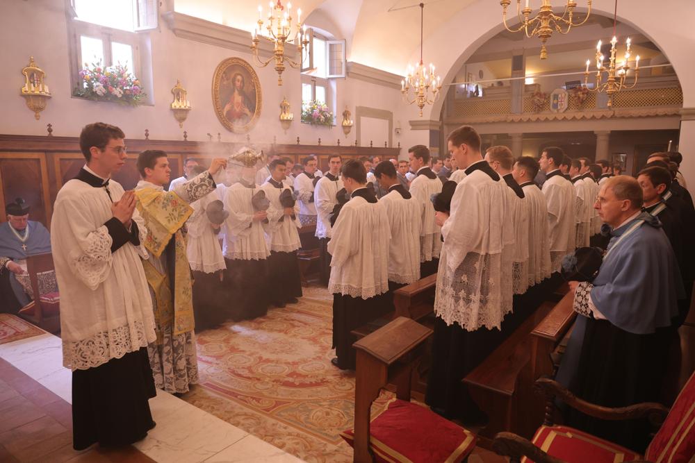 Encensement du ch&oelig;ur