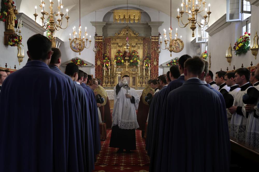 Encensement des séminaristes de première année