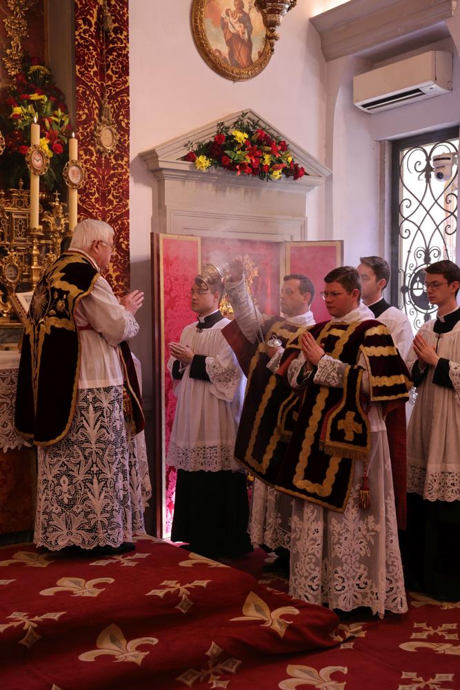 Encensement du célébrant