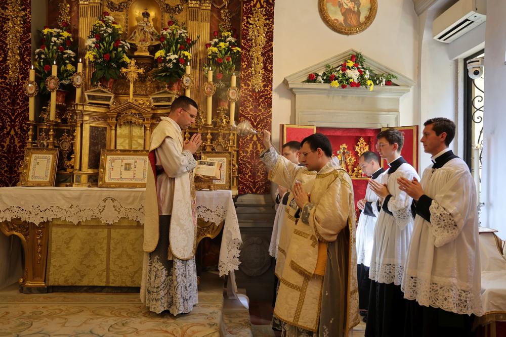Encensement du célébrant