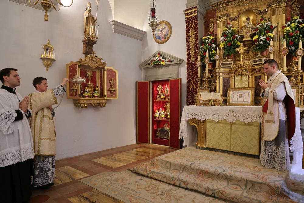 Encensement du célébrant