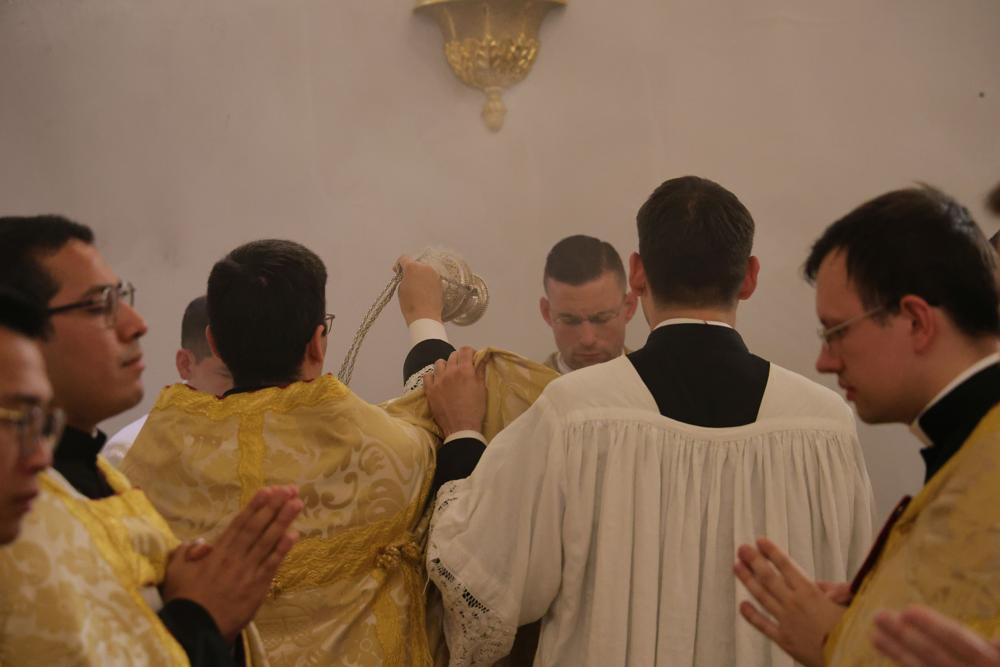 Encensement de l&rsquo;officiant