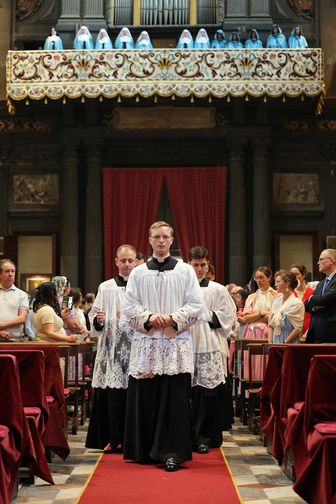 Entrée en cortège des ordinands
