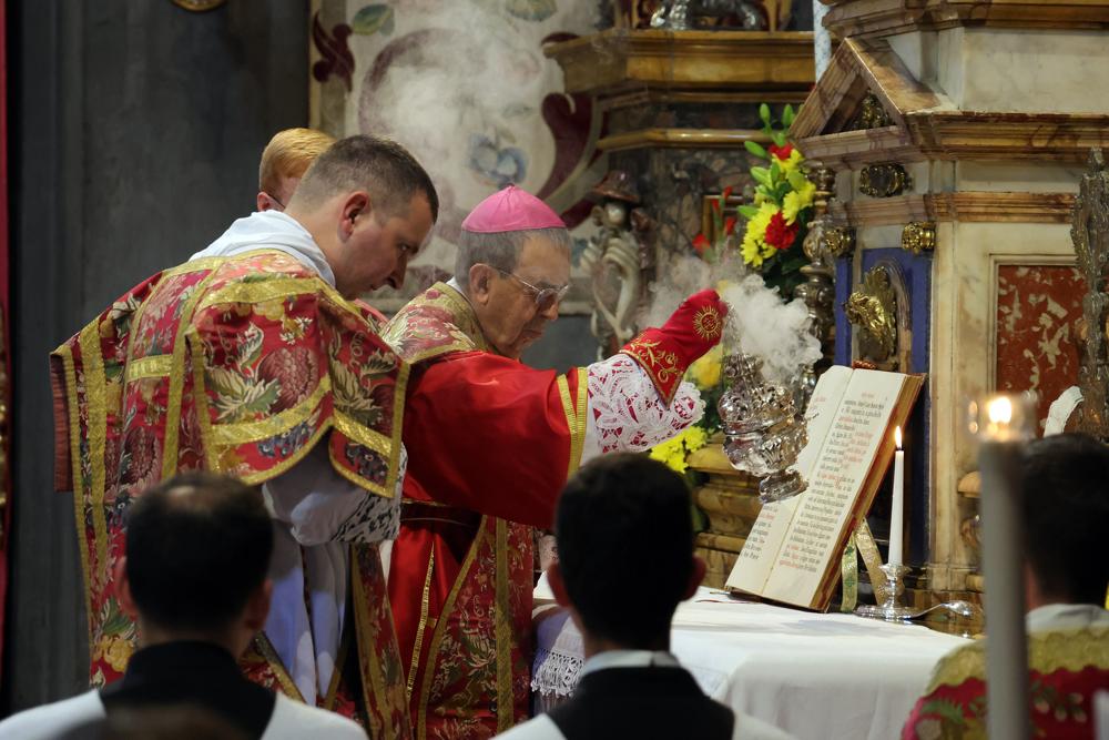 Encensement de l&rsquo;autel