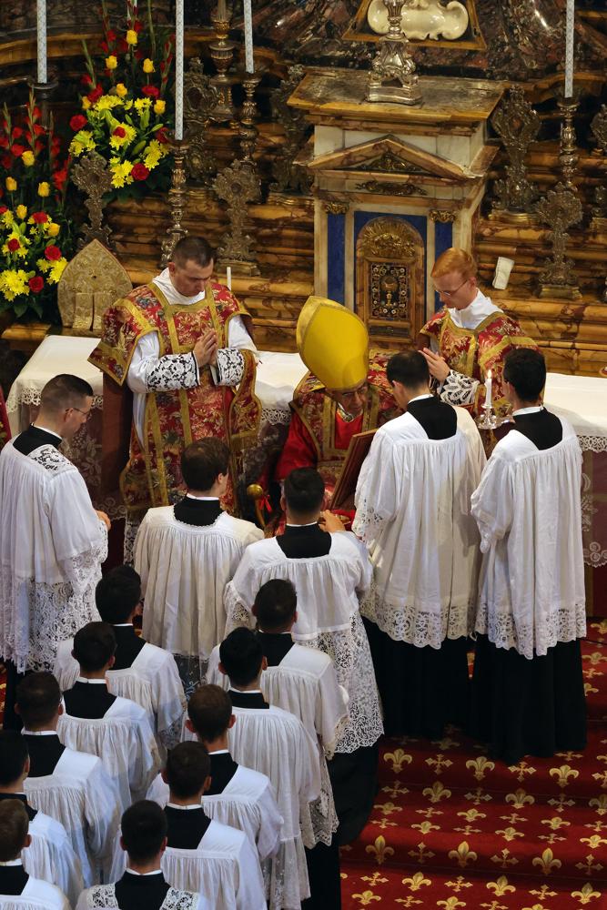 Ordination des acolytes