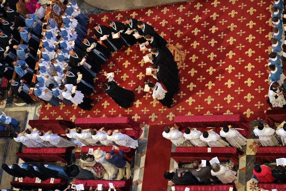 La schola chante Introït