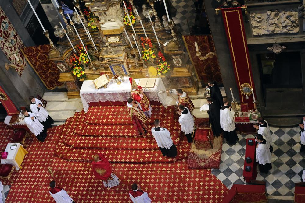 Encensement du Pontife