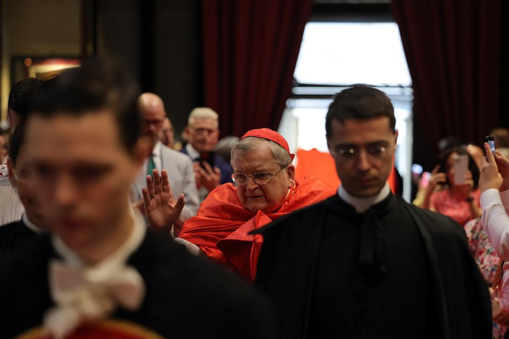 Entrée du Pontife