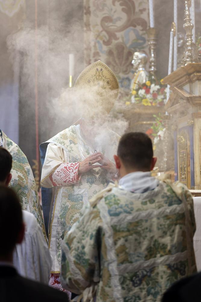 Encensement du Pontife