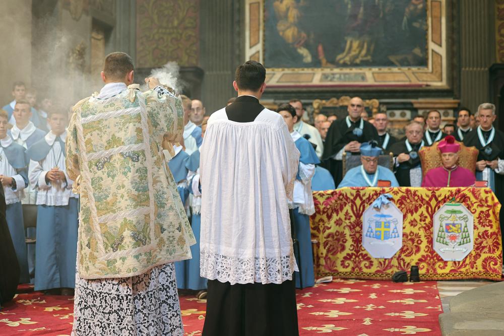 Encensement du ch&oelig;ur