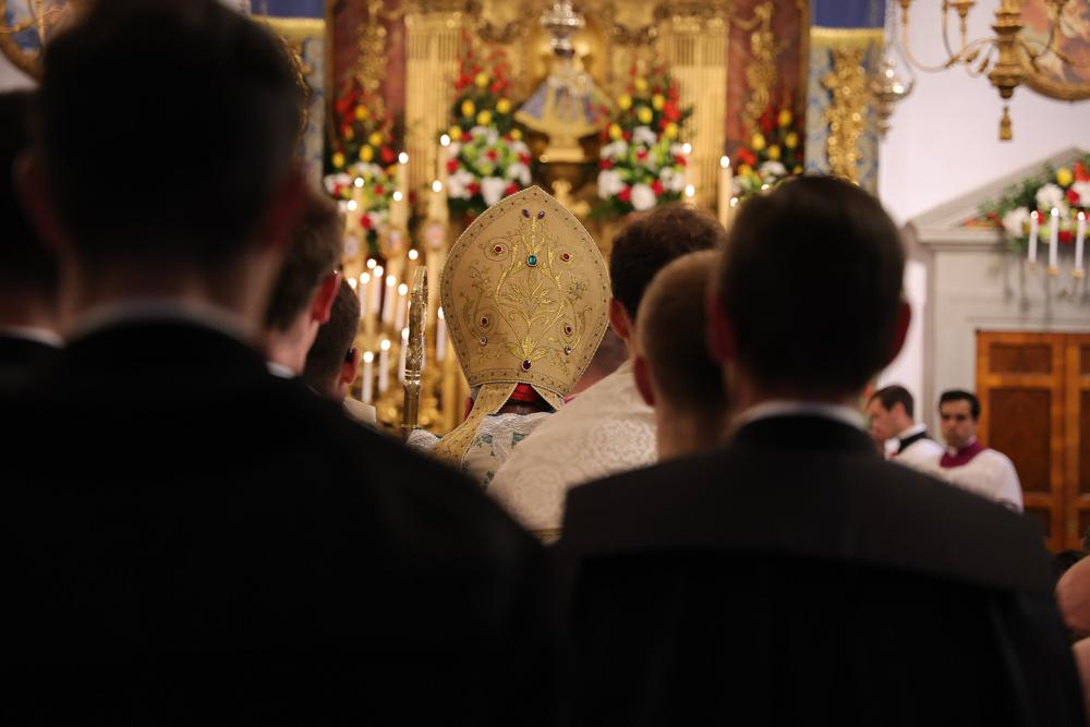 Entrée du Pontife en procession
