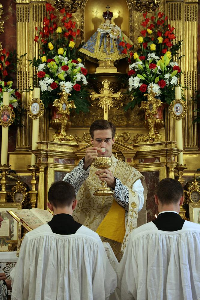 <i>Ecce Agnus Dei</i>