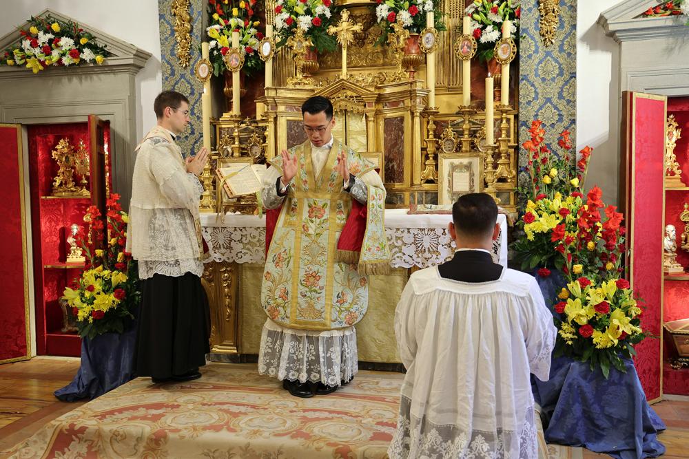 <i>Orate fratres</i>