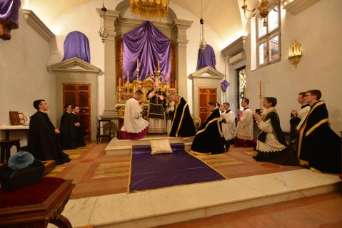 <i>Venite adoremus</i>